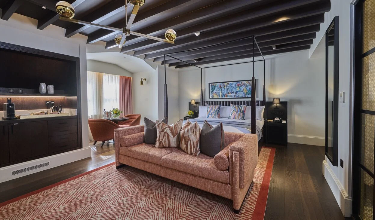 The Grand Hotel, Bedroom