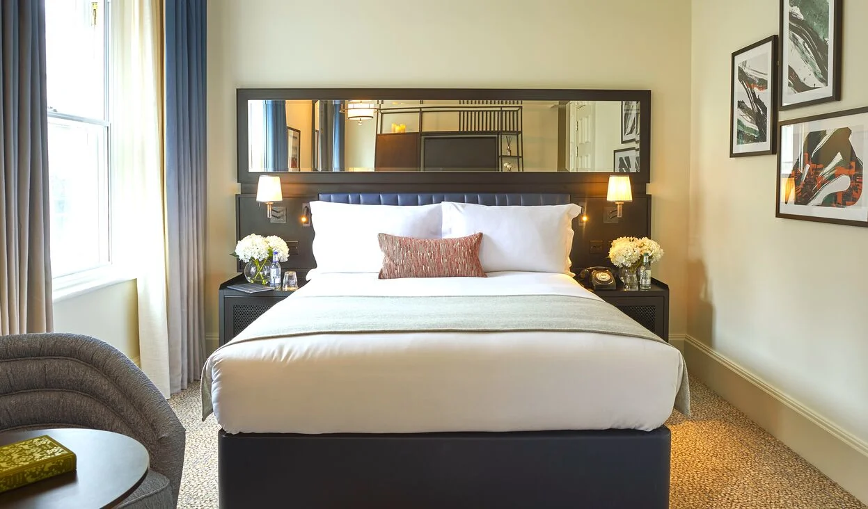The Grand Hotel, Bedroom