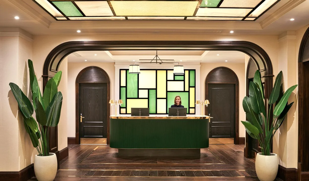 The Grand Hotel, Reception / foyer