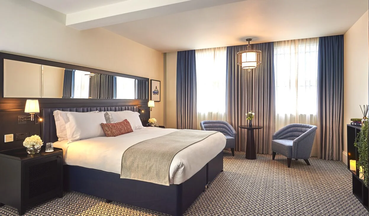 The Grand Hotel, Bedroom