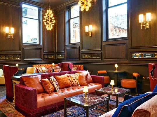 The Grand Hotel, Bar