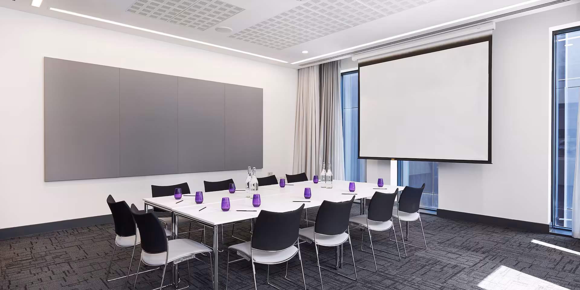 INNSIDE by Melia Manchester, Foster