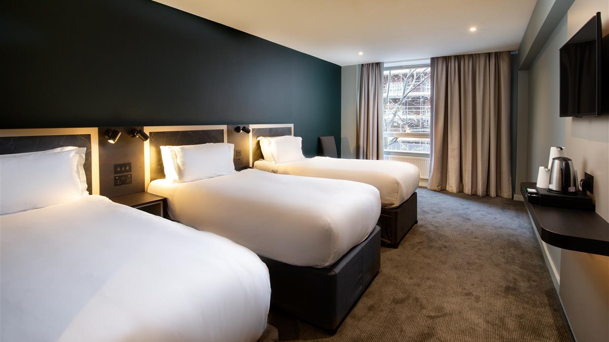 Royal National Hotel, Bedroom
