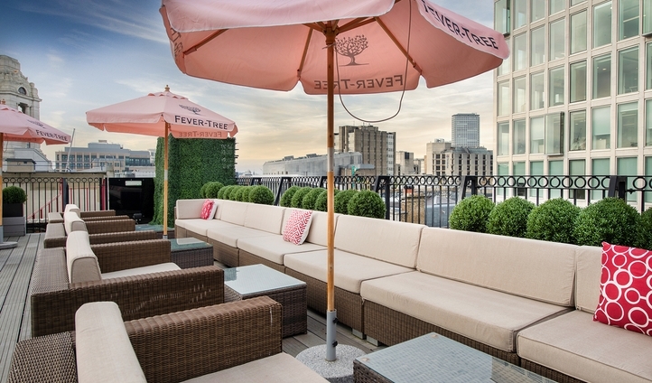 De Vere Grand Connaught Rooms, Bar
