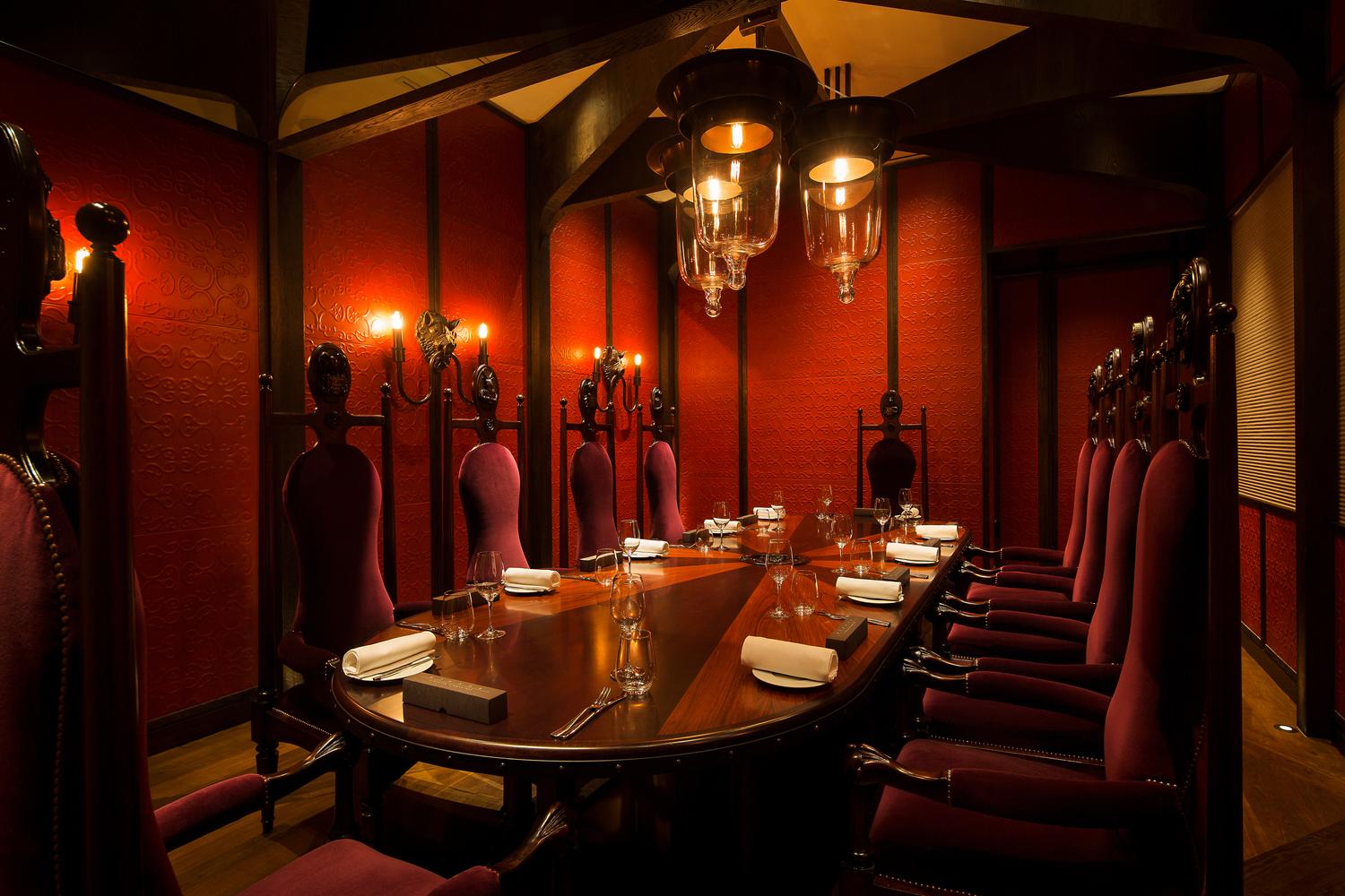 Mandarin Oriental Hyde Park, The King's Table