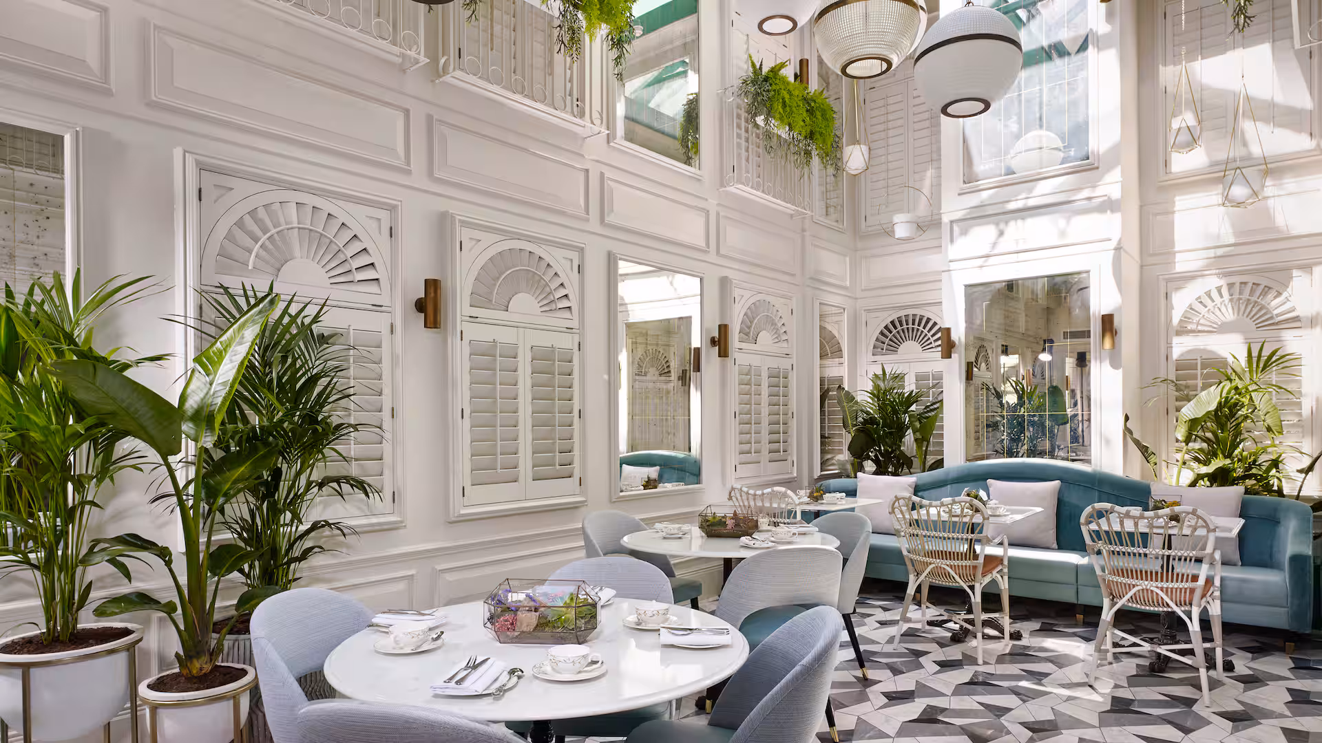 100 Queen's Gate Hotel London
