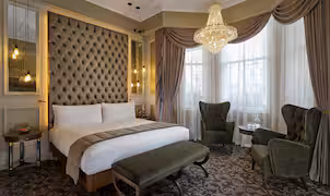 100 Queen's Gate Hotel London