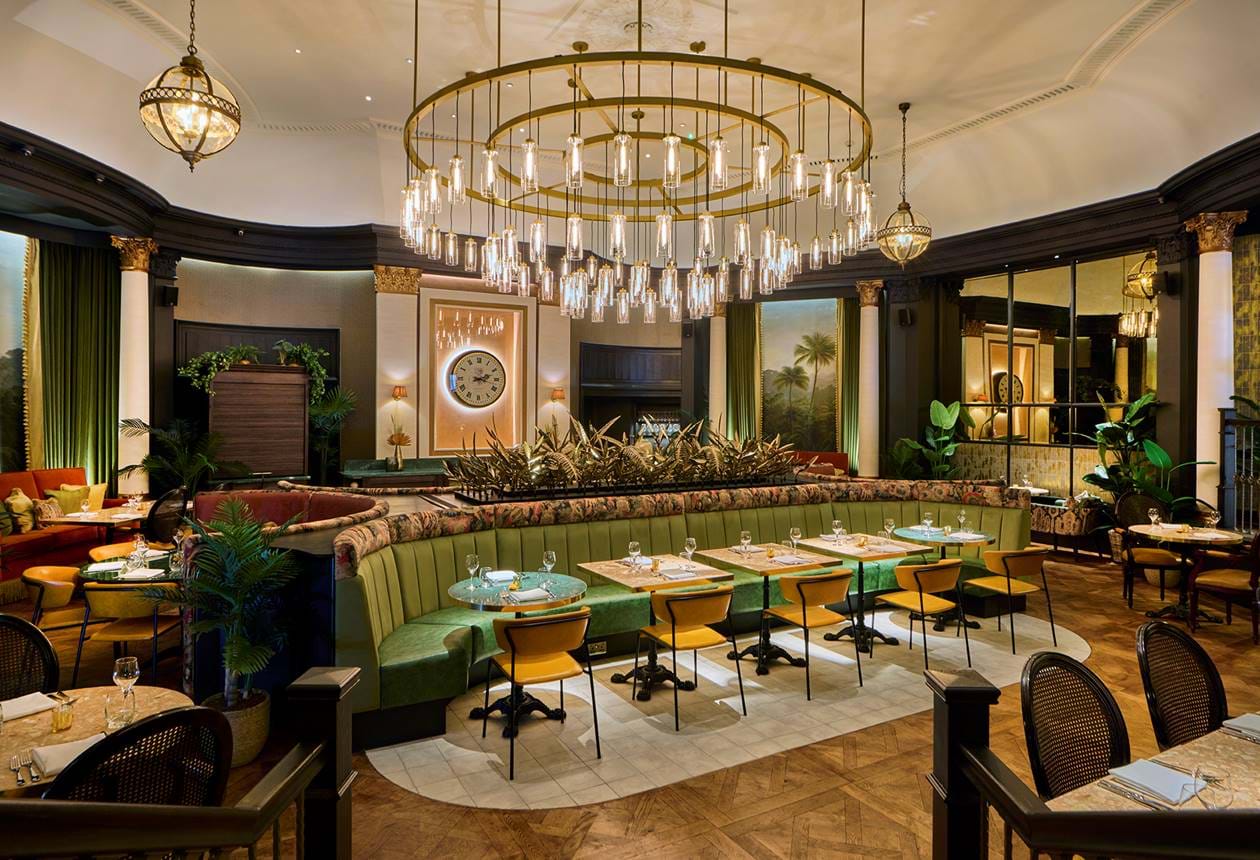 The Queens, Dining / restaurant