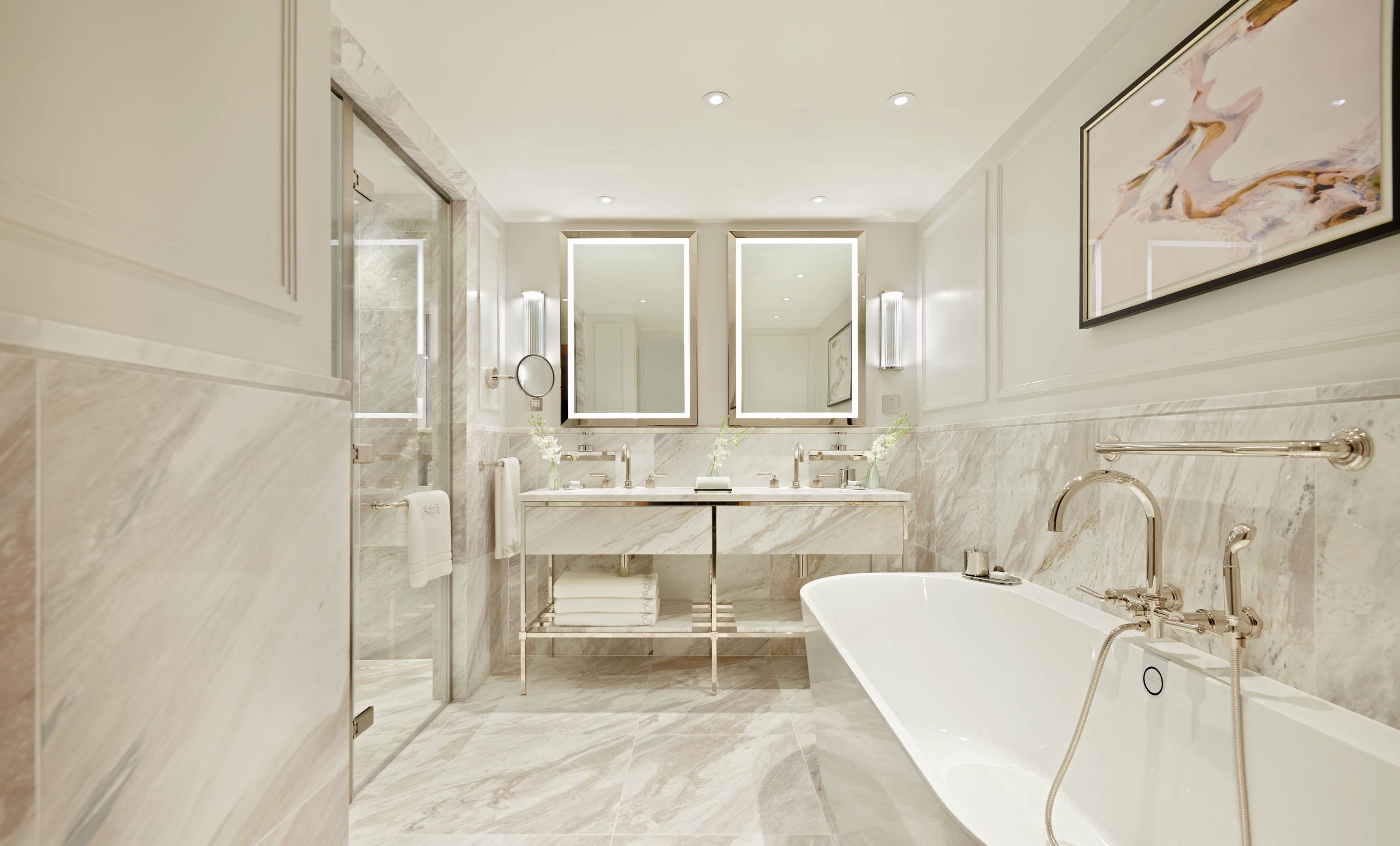 Jumeirah Carlton Tower, Bedroom