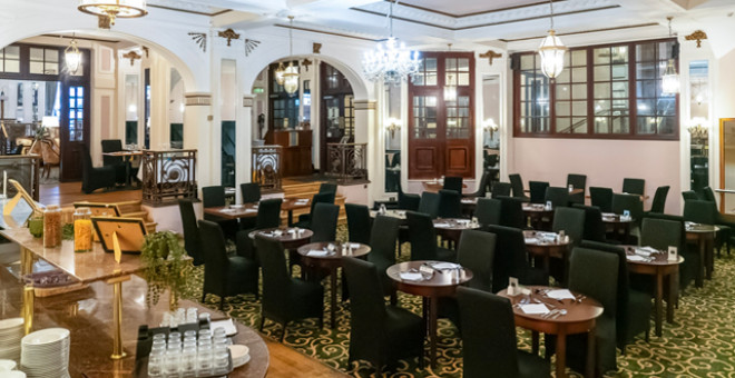 Adelphi Hotel