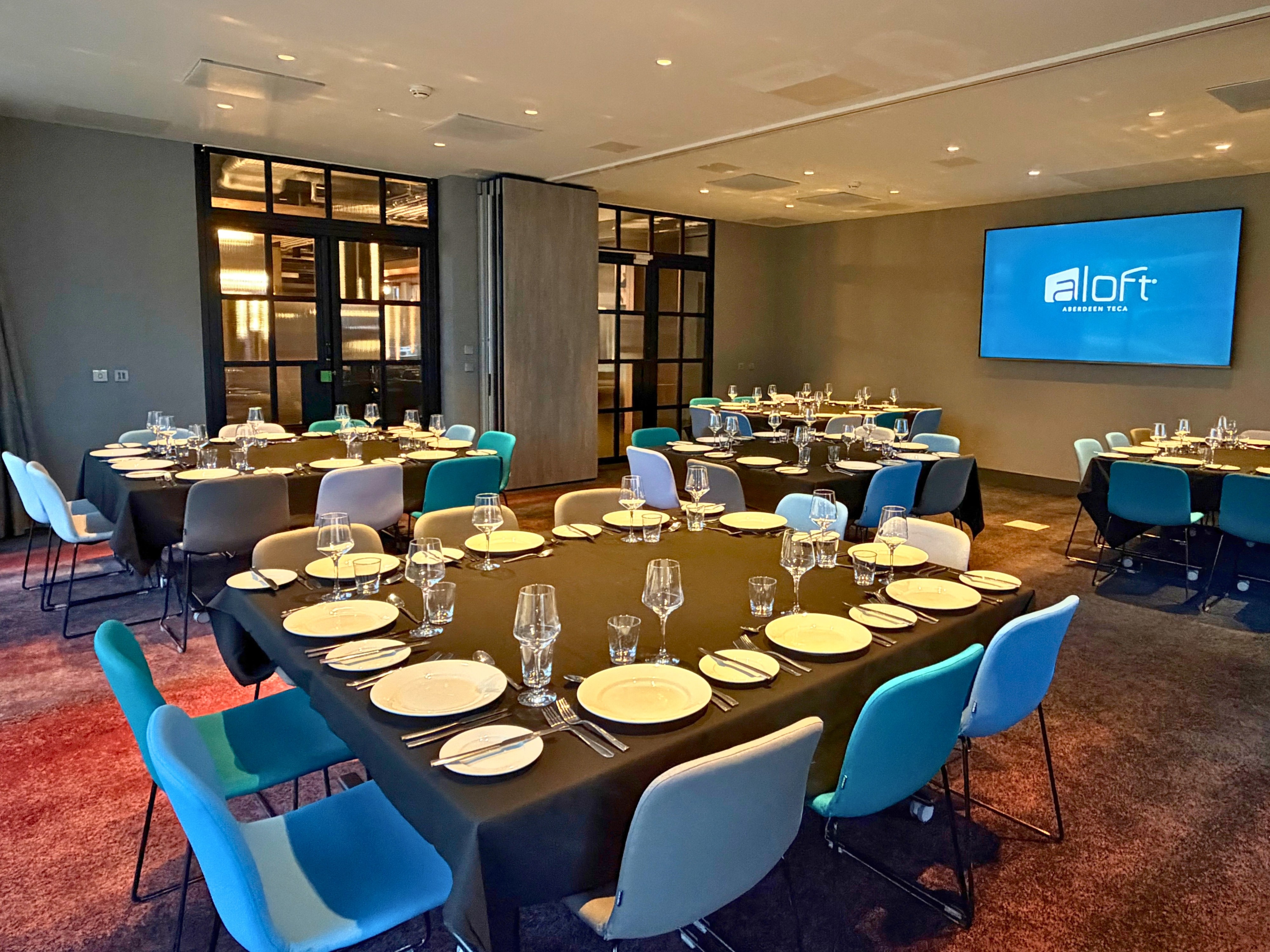 Aloft by Marriott Aberdeen TECA, Tactic (full room) · Meeting room