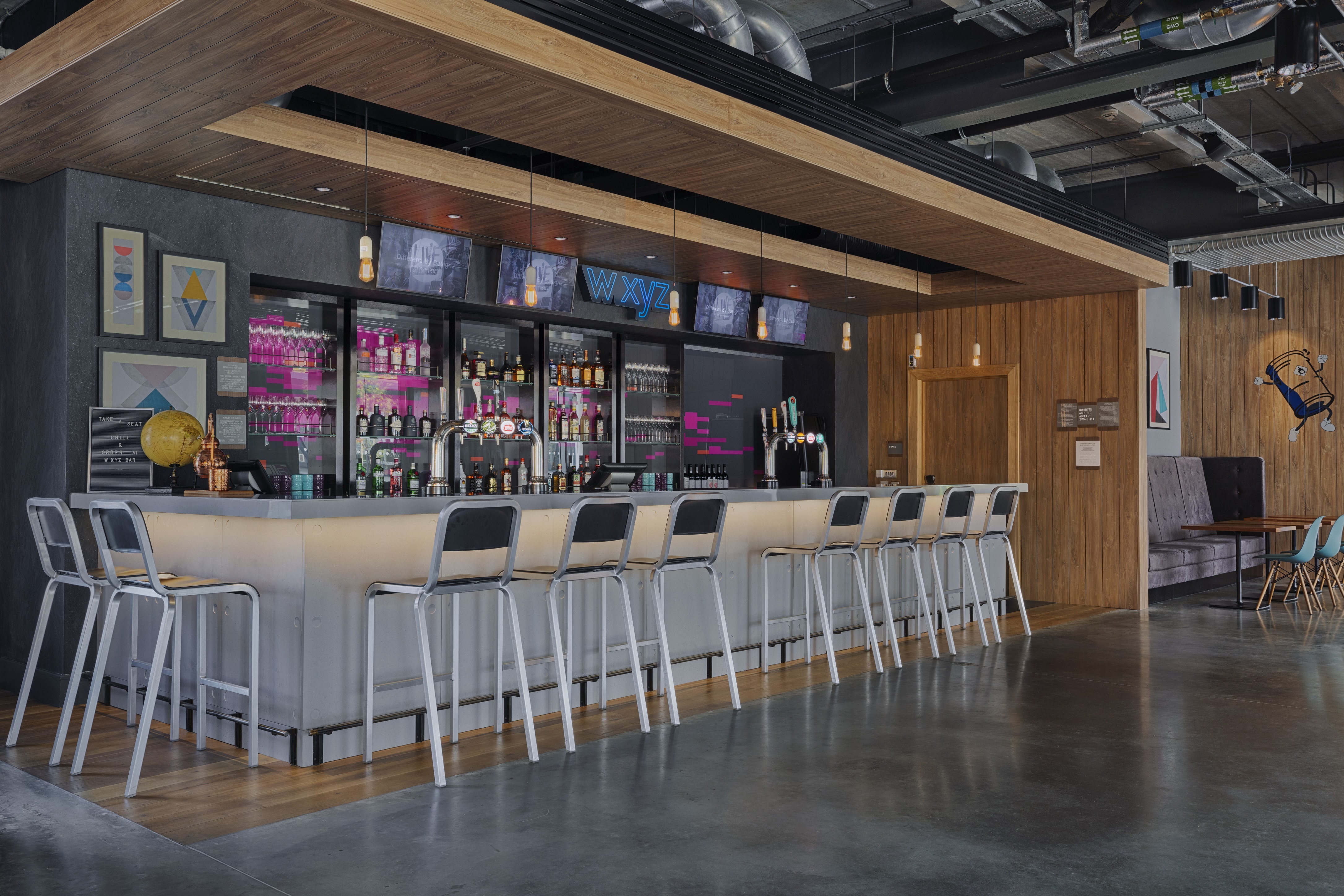 Aloft by Marriott Aberdeen TECA, Bar