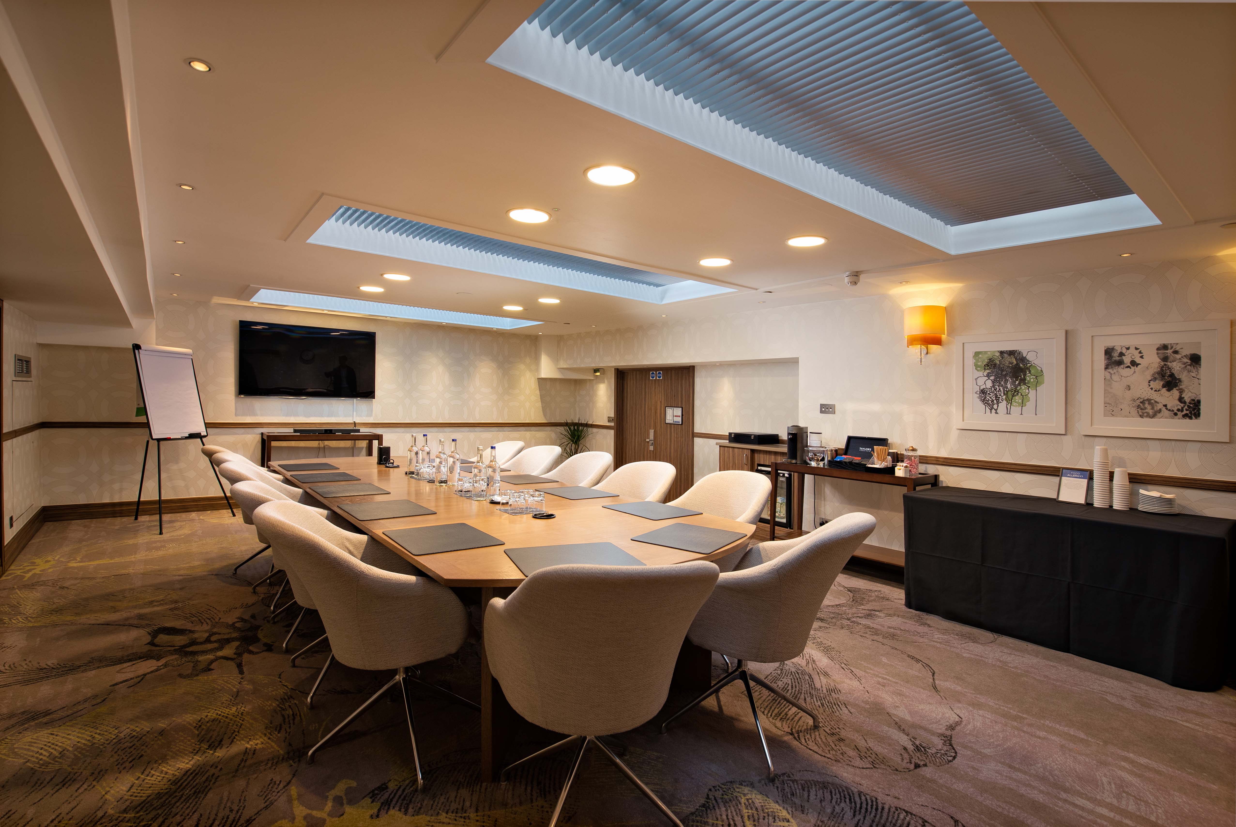 Hilton London Kensington, Meeting room