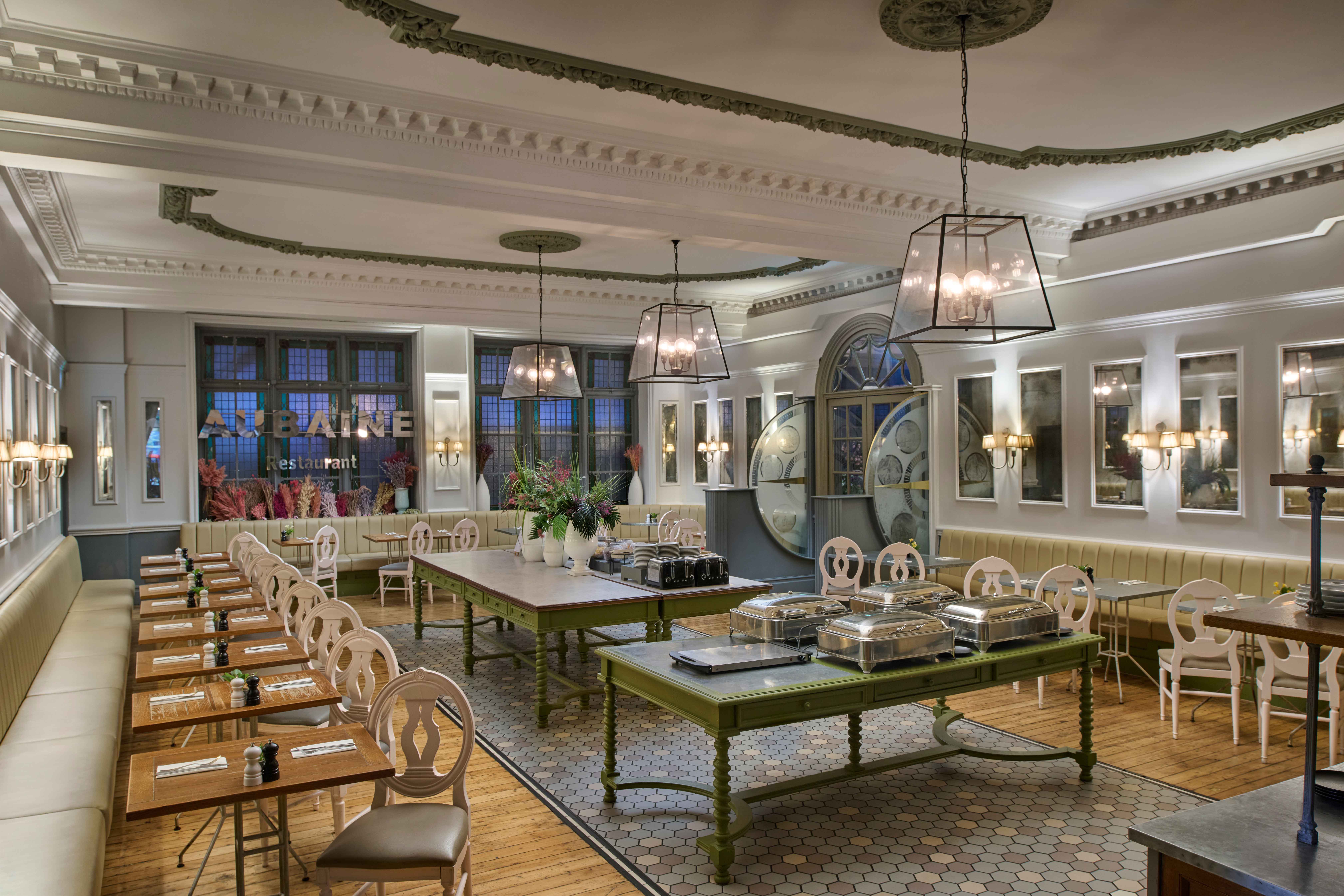 Hilton London Hyde Park, Dining / restaurant