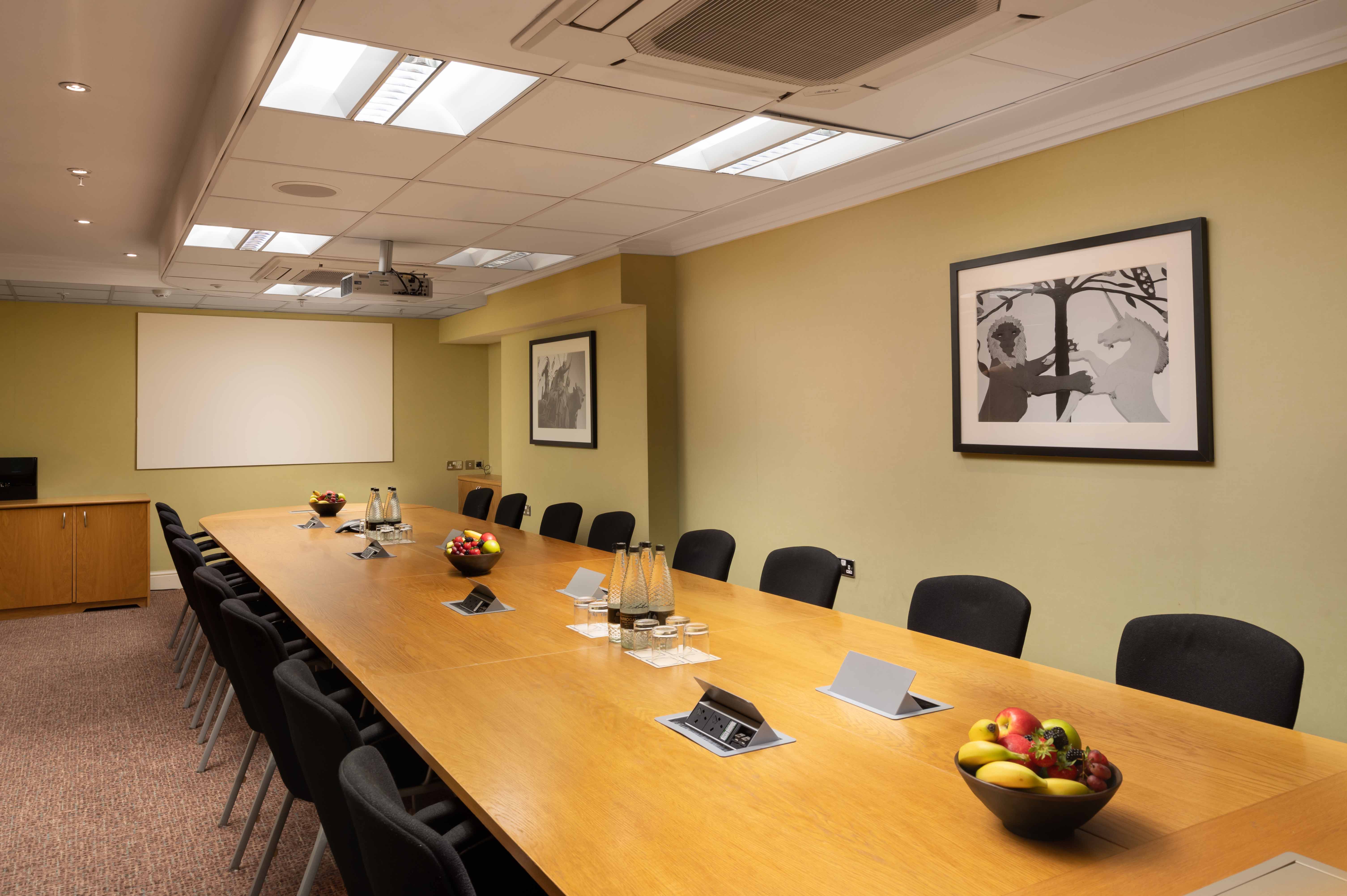 Hilton London Hyde Park, Meeting room