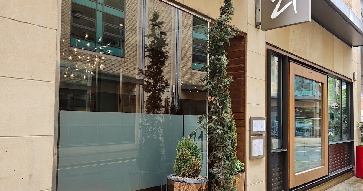21 Newcastle, Exterior