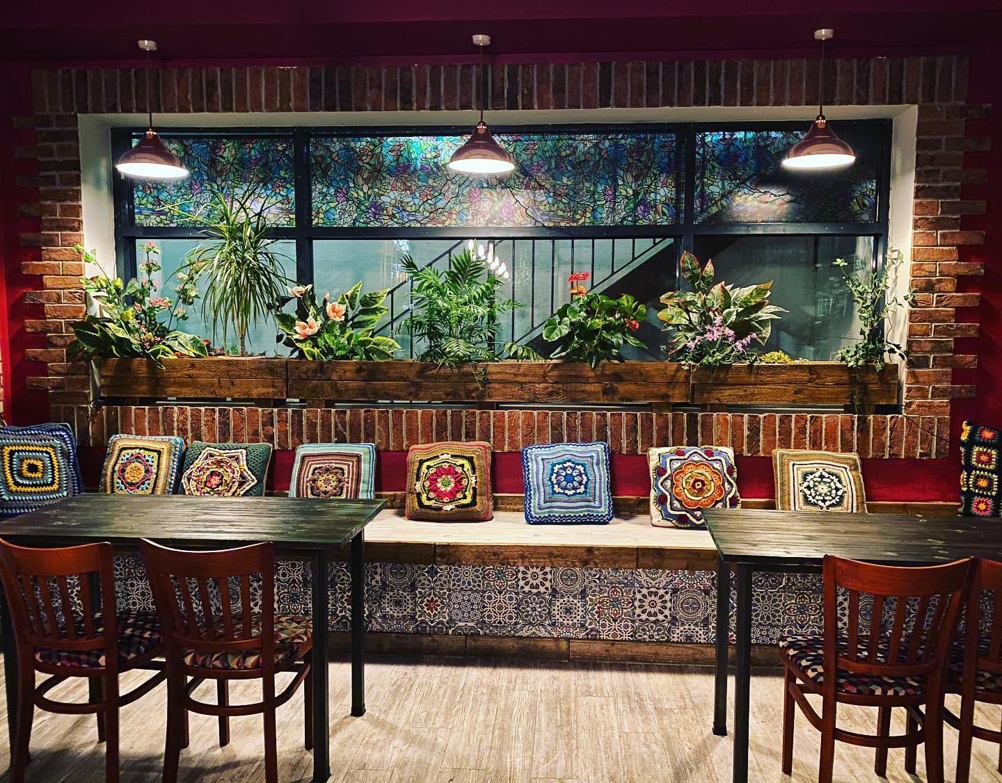 La Taberna, Dining / restaurant