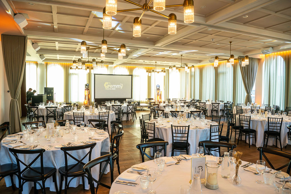 Cleaver & Wake, Dining / restaurant