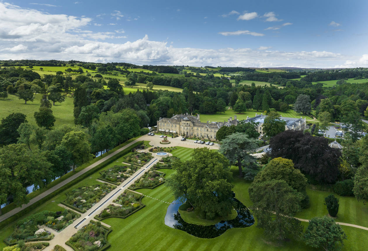 Grantley Hall, Exterior