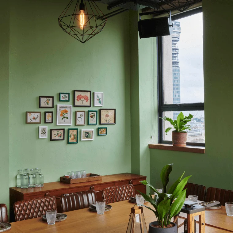 Treehouse Hotel London, Oak · Dining / restaurant
