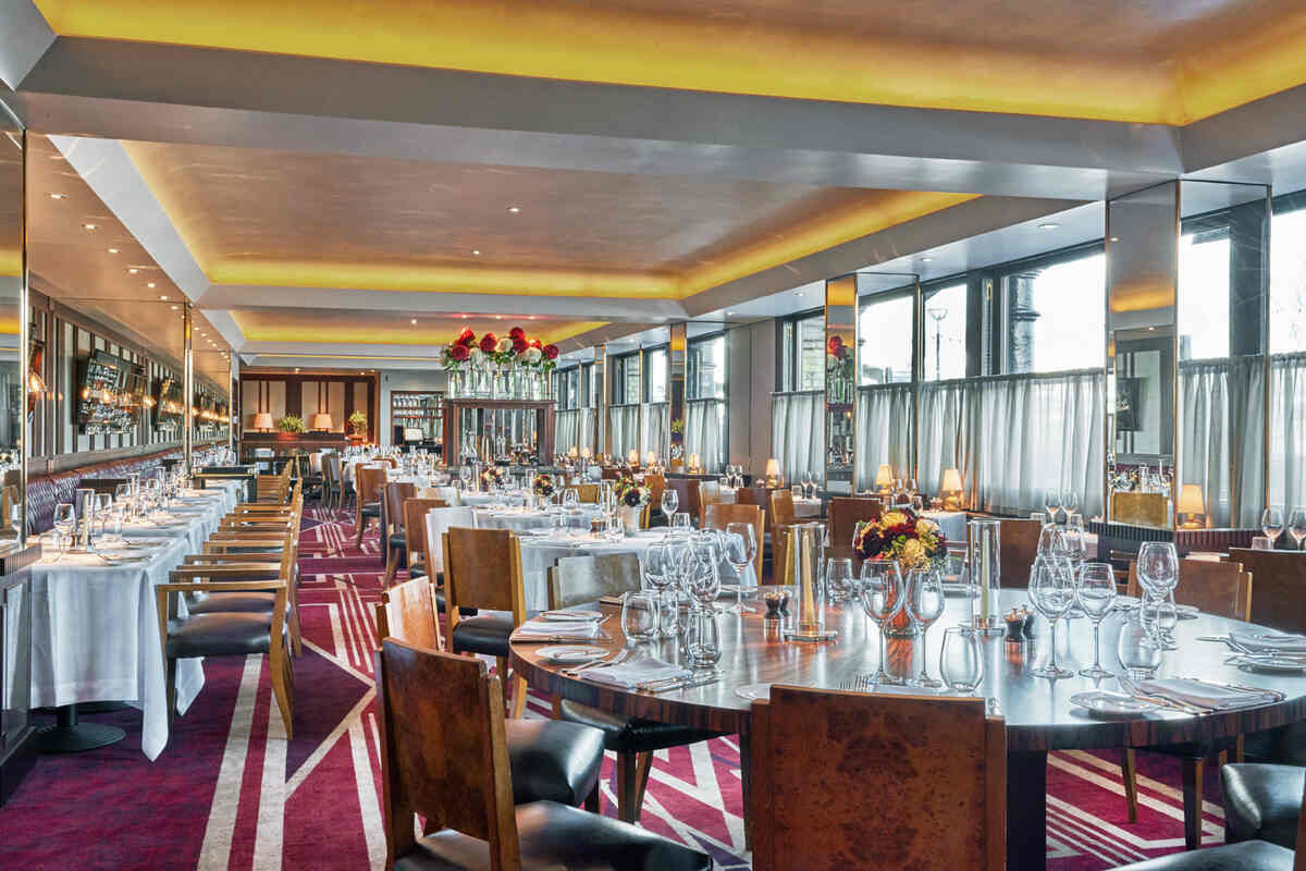 Le Pont de la Tour, Restaurant