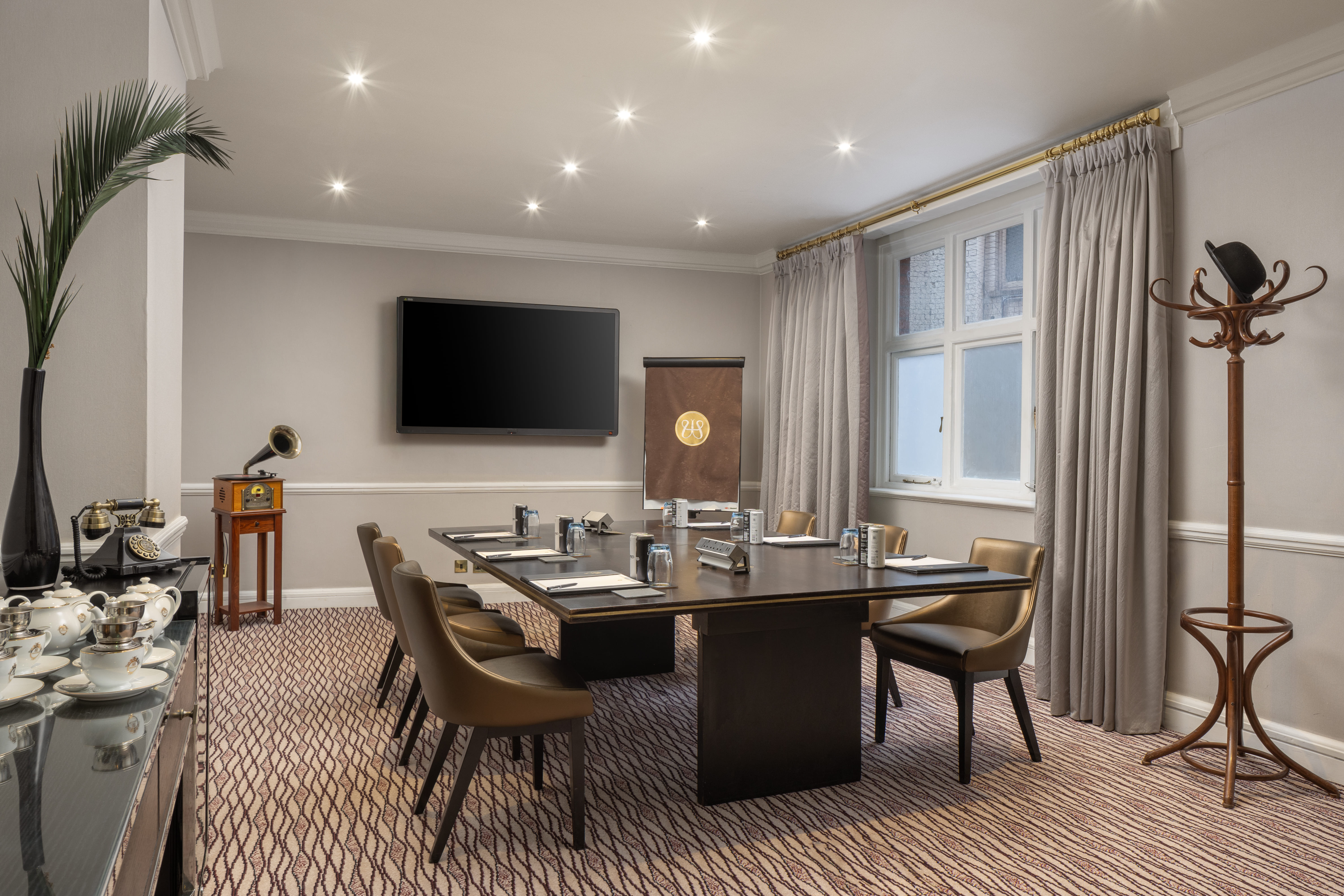 The Waldorf Hilton, London, Westminster Suite