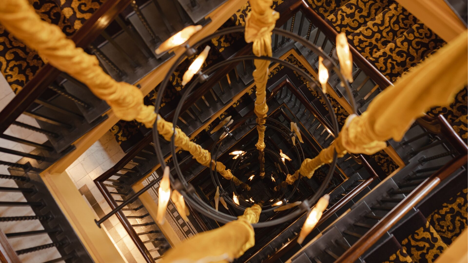 L'oscar London, Reception / foyer
