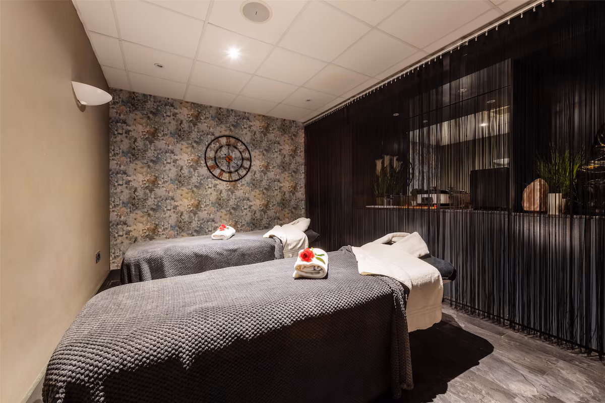 Radisson Hotel Manchester City Centre, A Verified Net Zero Hotel, Spa / leisure