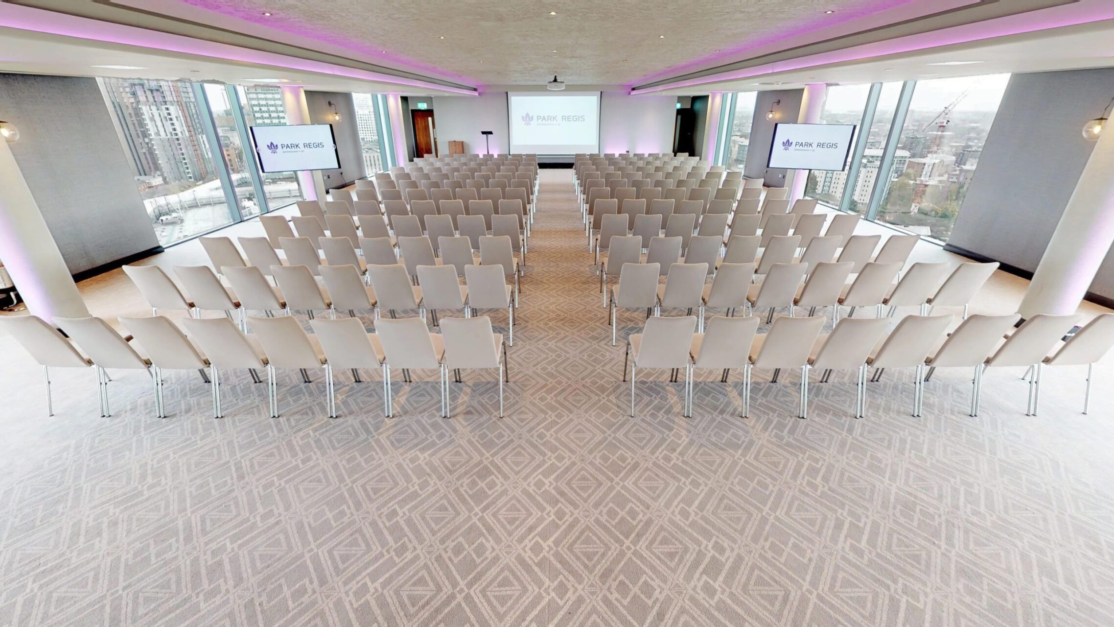 Park Regis Birmingham, Meeting room