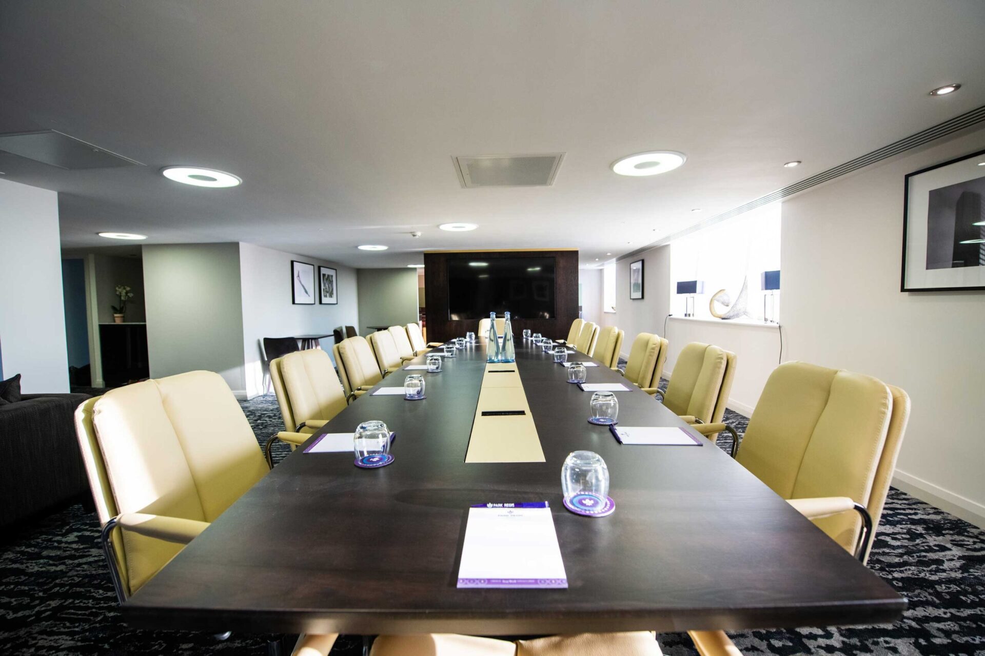 Park Regis Birmingham, Meeting room