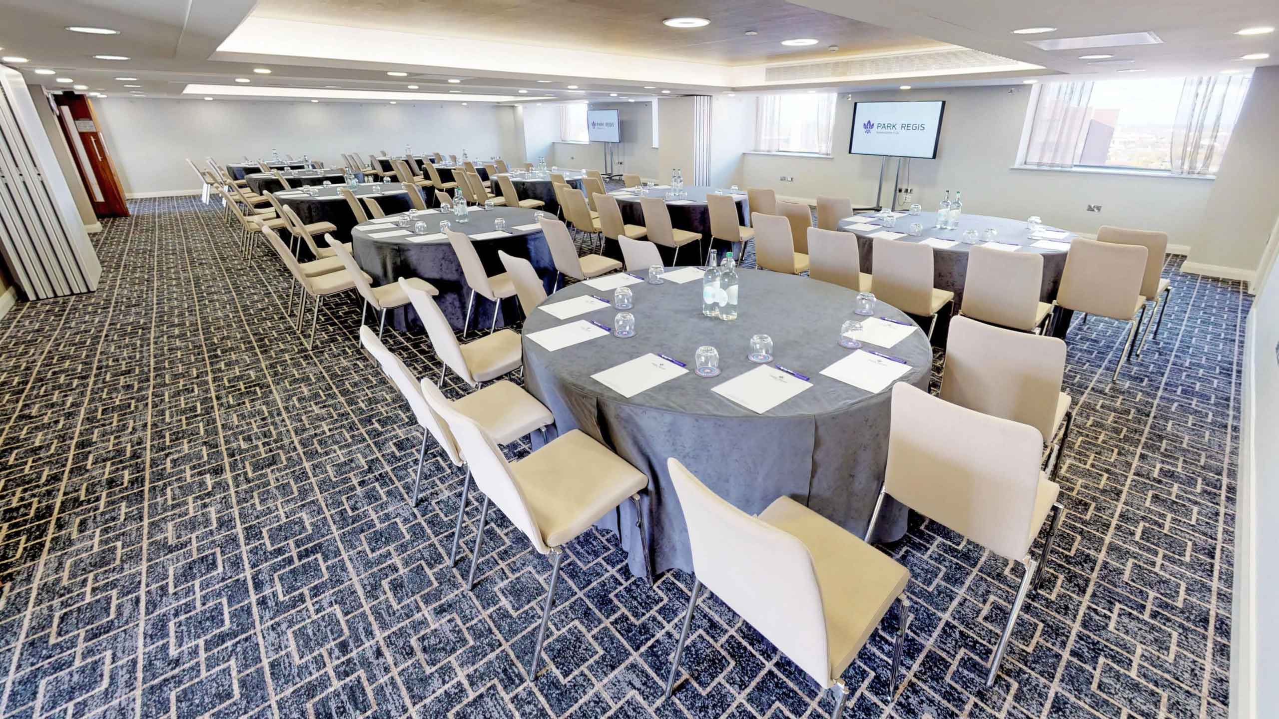 Park Regis Birmingham, Meeting room