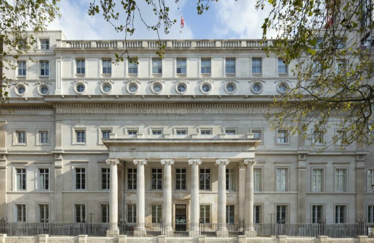 The View in The Royal College of Surgeons of England, Exterior