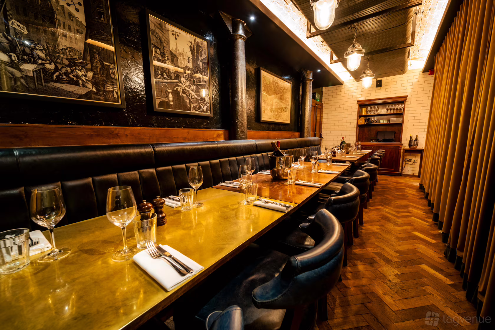 Hawksmoor Seven Dials, Dining / restaurant