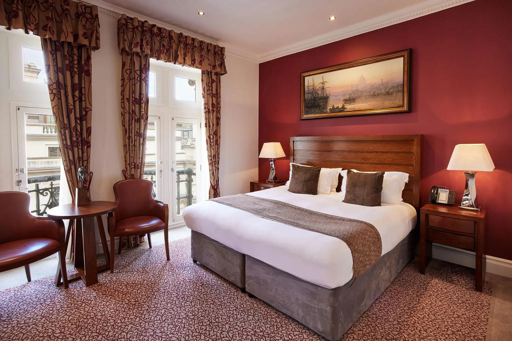The Royal Horseguards and One Whitehall Place, Bedroom