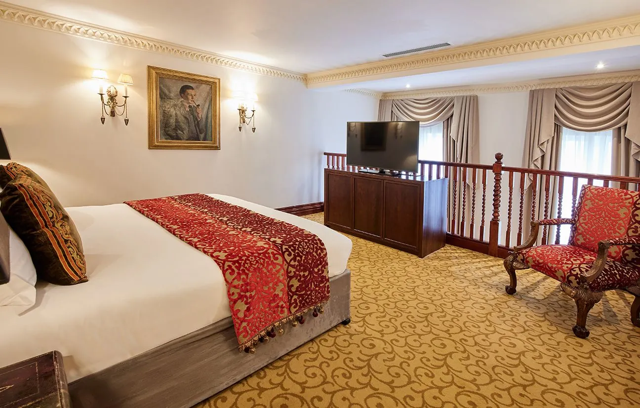 The Royal Horseguards and One Whitehall Place, Bedroom
