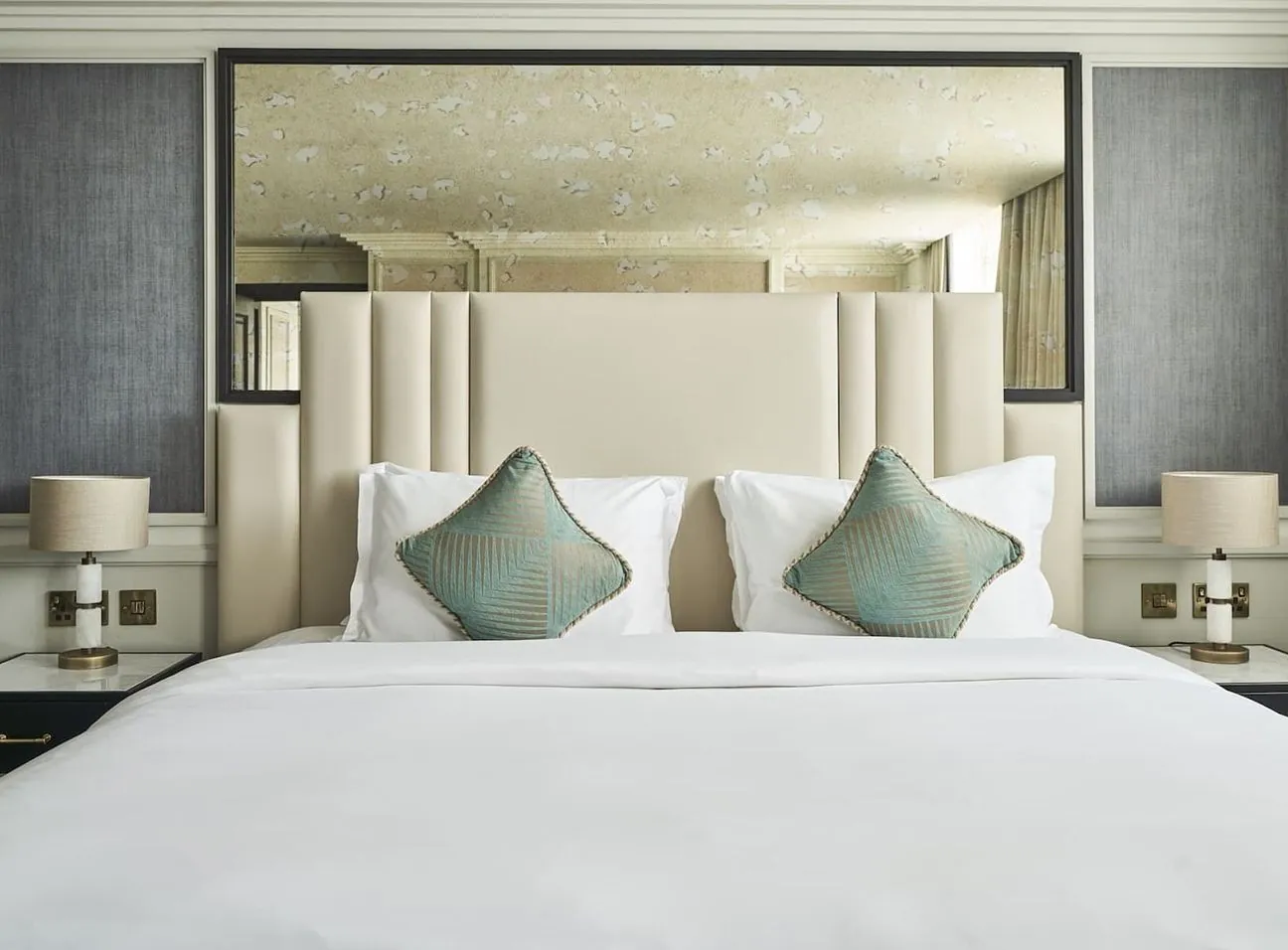 The Royal Horseguards and One Whitehall Place, Bedroom