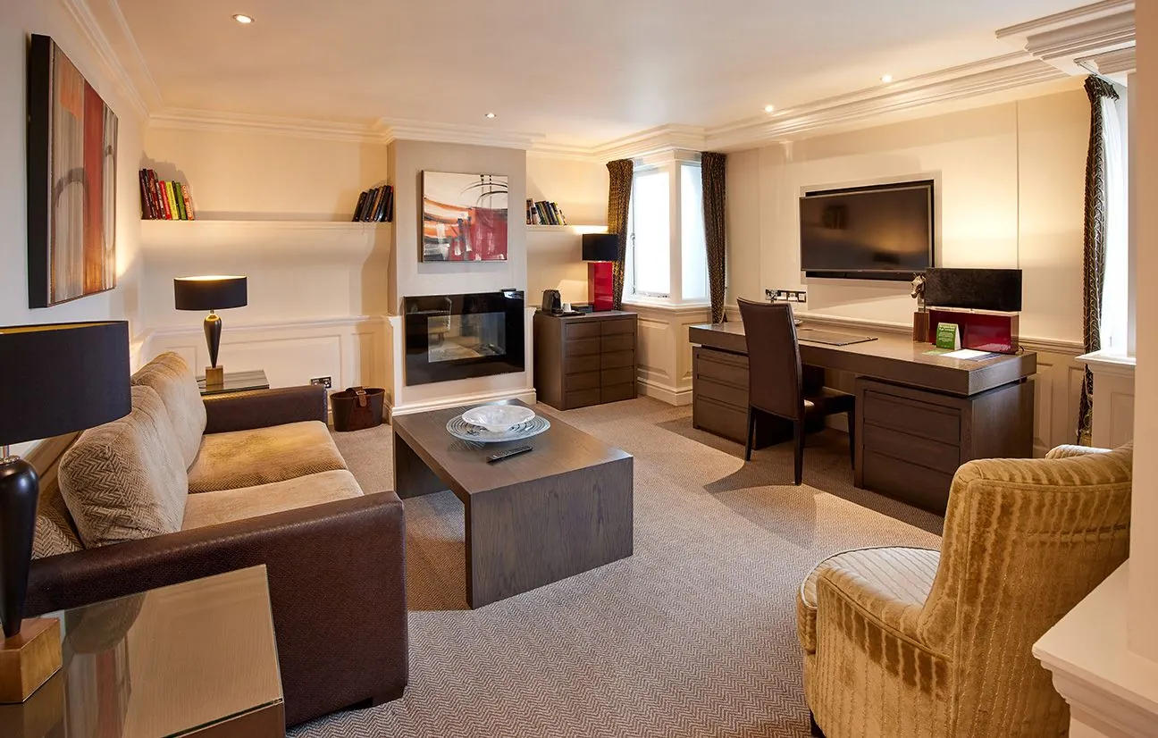 The Royal Horseguards and One Whitehall Place, Bedroom