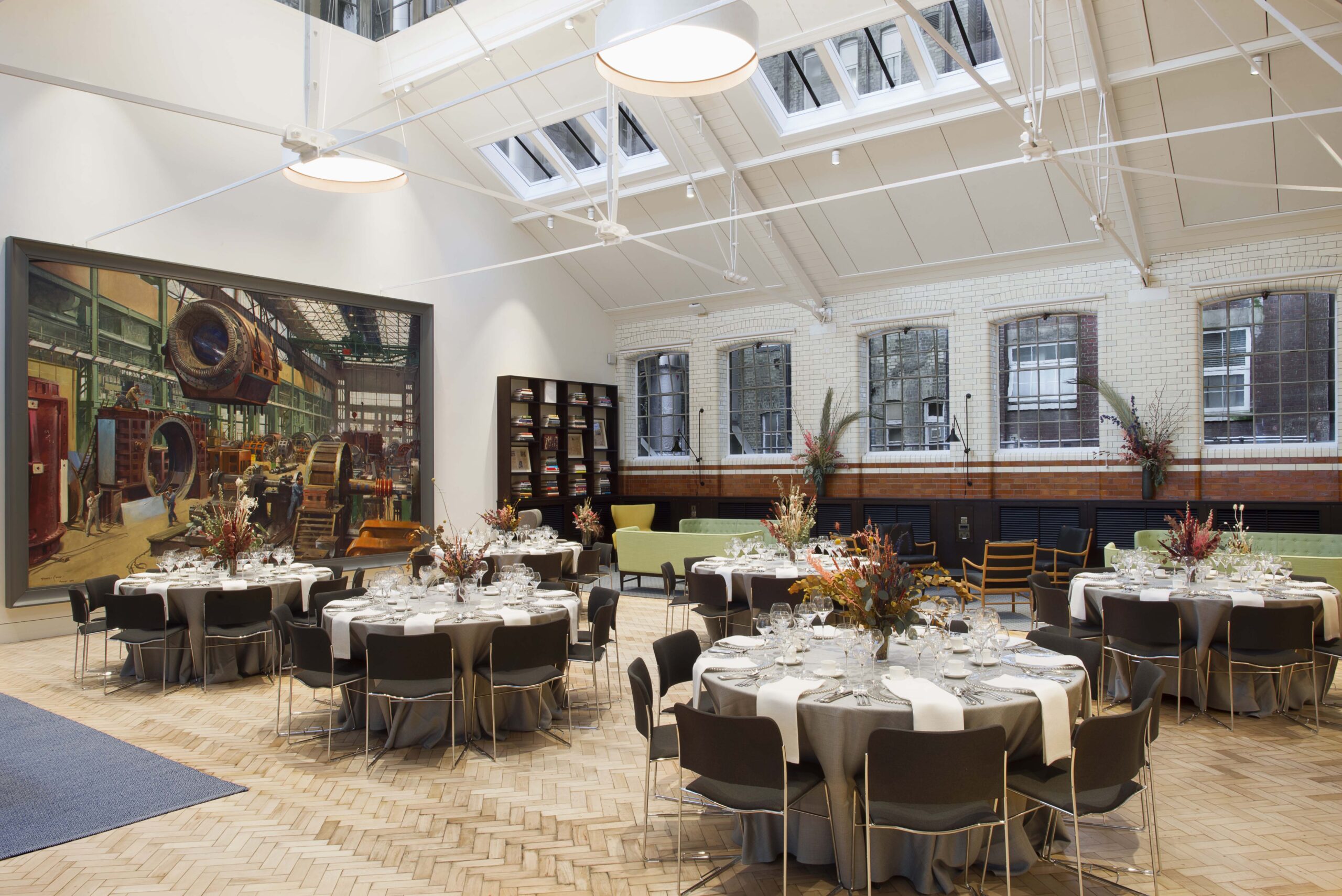 London Science Museum, The Salon