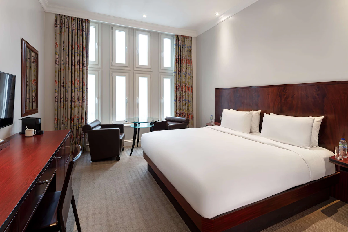 Radisson Blu Hotel, London Euston Square, Bedroom