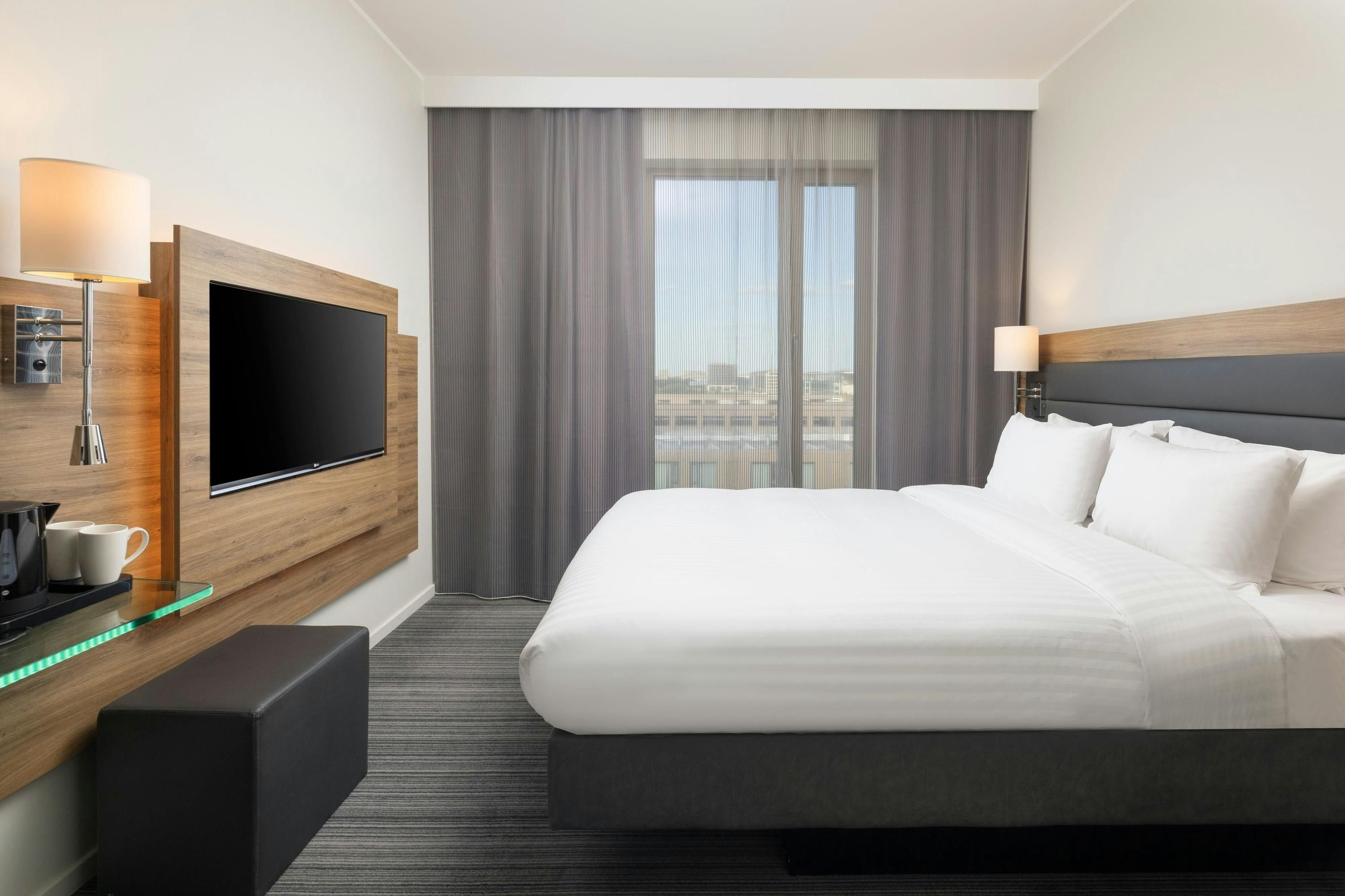 Moxy London ExCeL, Bedroom