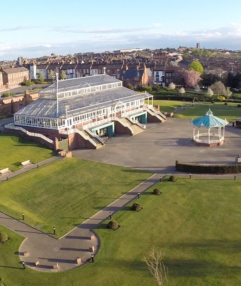 Isla Gladstone Conservatory